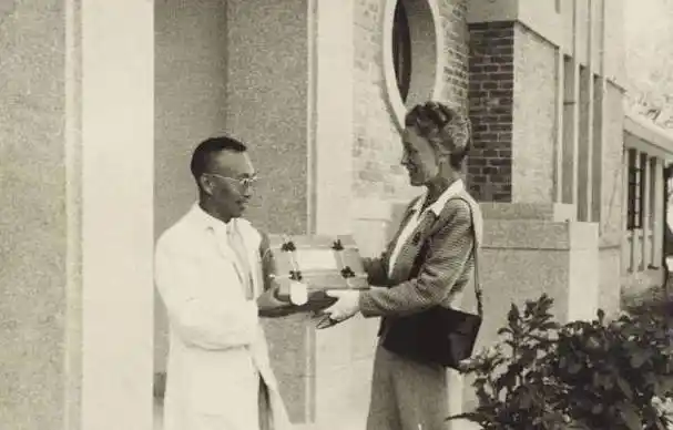 原创汤飞凡中国疫苗之父生物界的杨振宁自缢离世已被世人遗忘