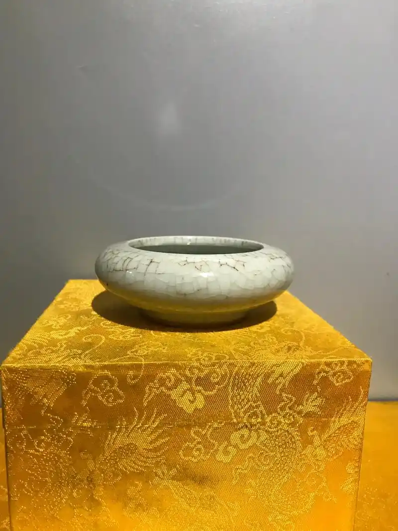 古玩收藏 #明清瓷器 #清代 哥釉文房水盂. - 抖音