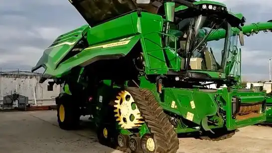 约翰迪尔x9系列收割机,目前世界最高端
