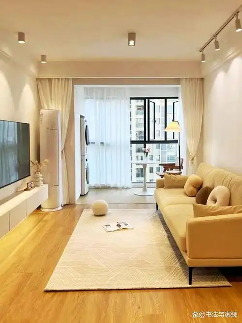 双眼皮吊顶受到越来越多业主的认可,并且双眼皮吊顶在家装领域使用