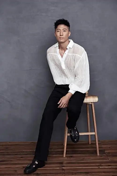 洪天照_演员_作品_个人资料_简历_生日_留言 - 酷乐米