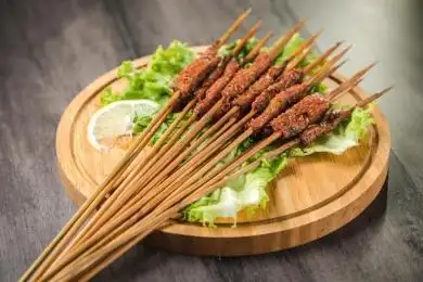 碳烤牛肉串牛小串bbq