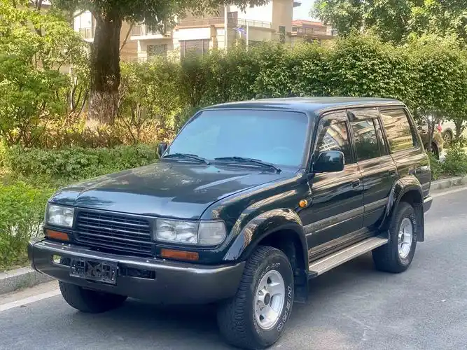 丰田lc80 06年东莞户 有意私
