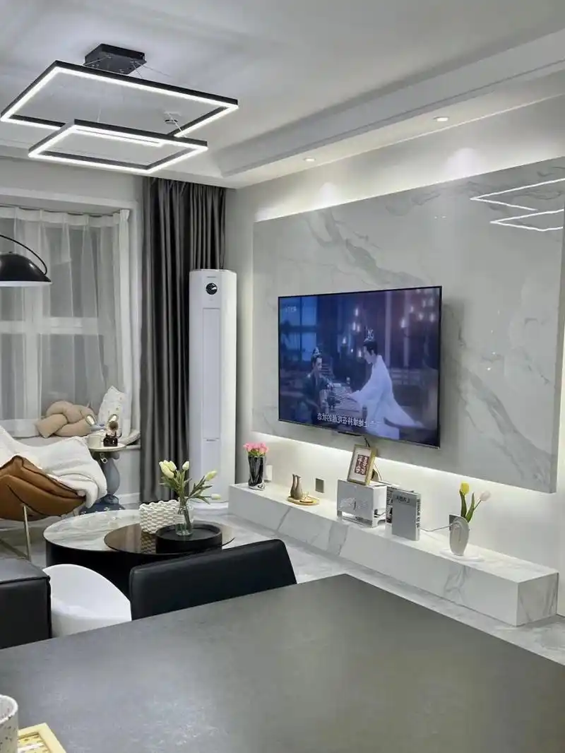 71#李理谦# 家居风水之电视背景墙有哪些风水讲究?