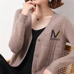 鸡心领卡其色针织开衫外套女士宽松短款百搭毛衣外搭2022秋冬新款