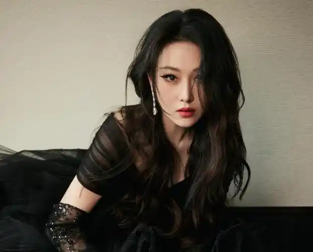 张馨予 : 与李晨分手被嘲不如范冰冰 , 5年后嫁帅气军官 , 如今过得