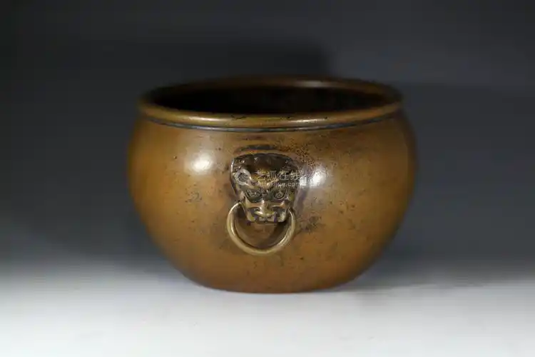 lot.215 乾隆年制款铜香炉