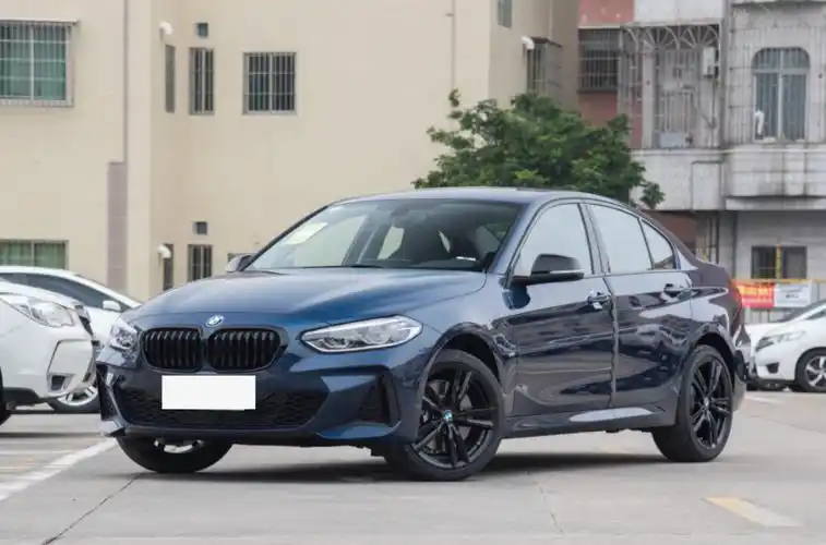 年轻人想圆豪华品牌的梦选这款车就对了售价只要15万左右