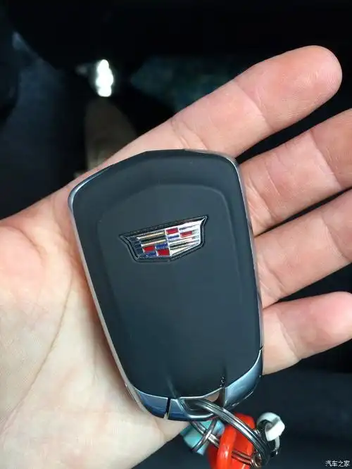 凯迪拉克atsl 28t 时尚红 提车作业