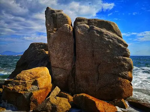 196张图片记录海边山上鬼斧神工,千姿百态,惟妙惟肖的石头