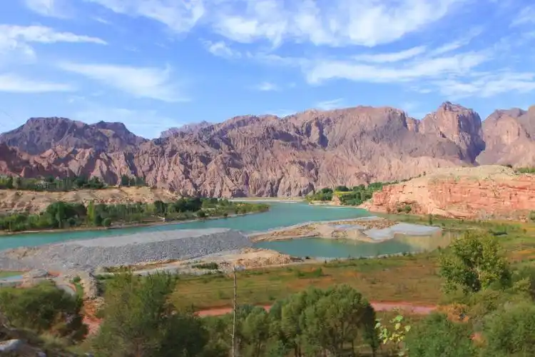 天下黄河 贵德最清