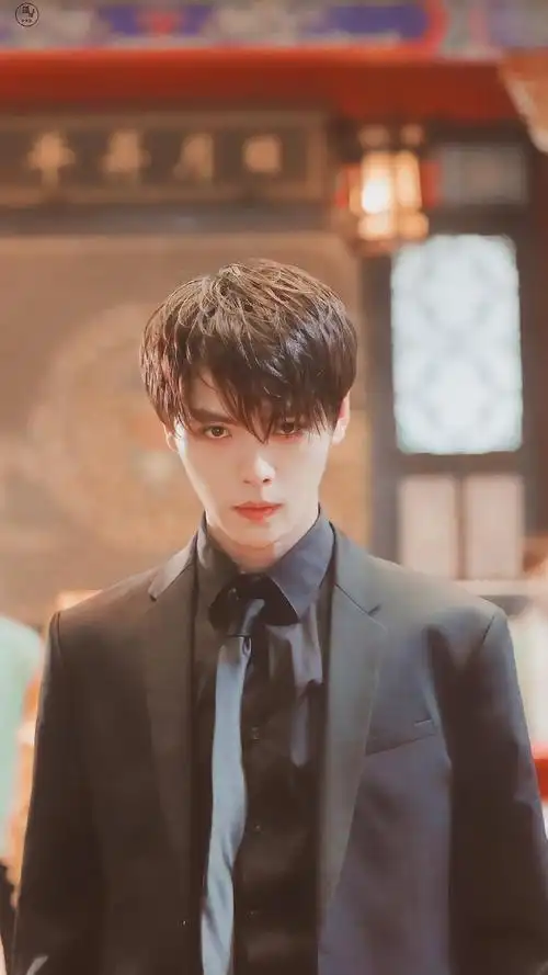 肖宇梁张起灵定妆照图楼包含100小哥图片和动图流量慎点123更新