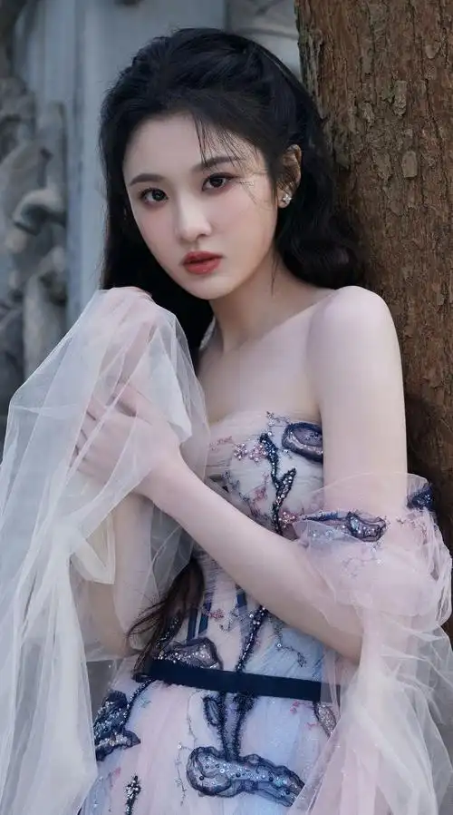 张慧雯长裙礼服美照,灵动优雅,明艳动人!_高清图集_新浪网