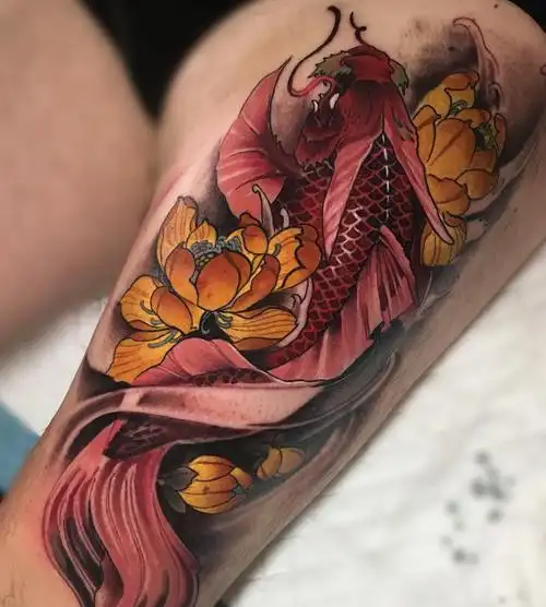 大腿新传统莲花鲤鱼纹身图案