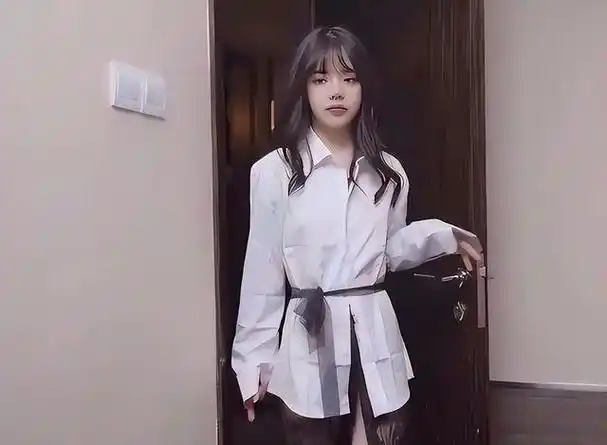 三部封神16岁麻豆女神潘甜甜出道即巅峰最好的年纪锒铛入狱