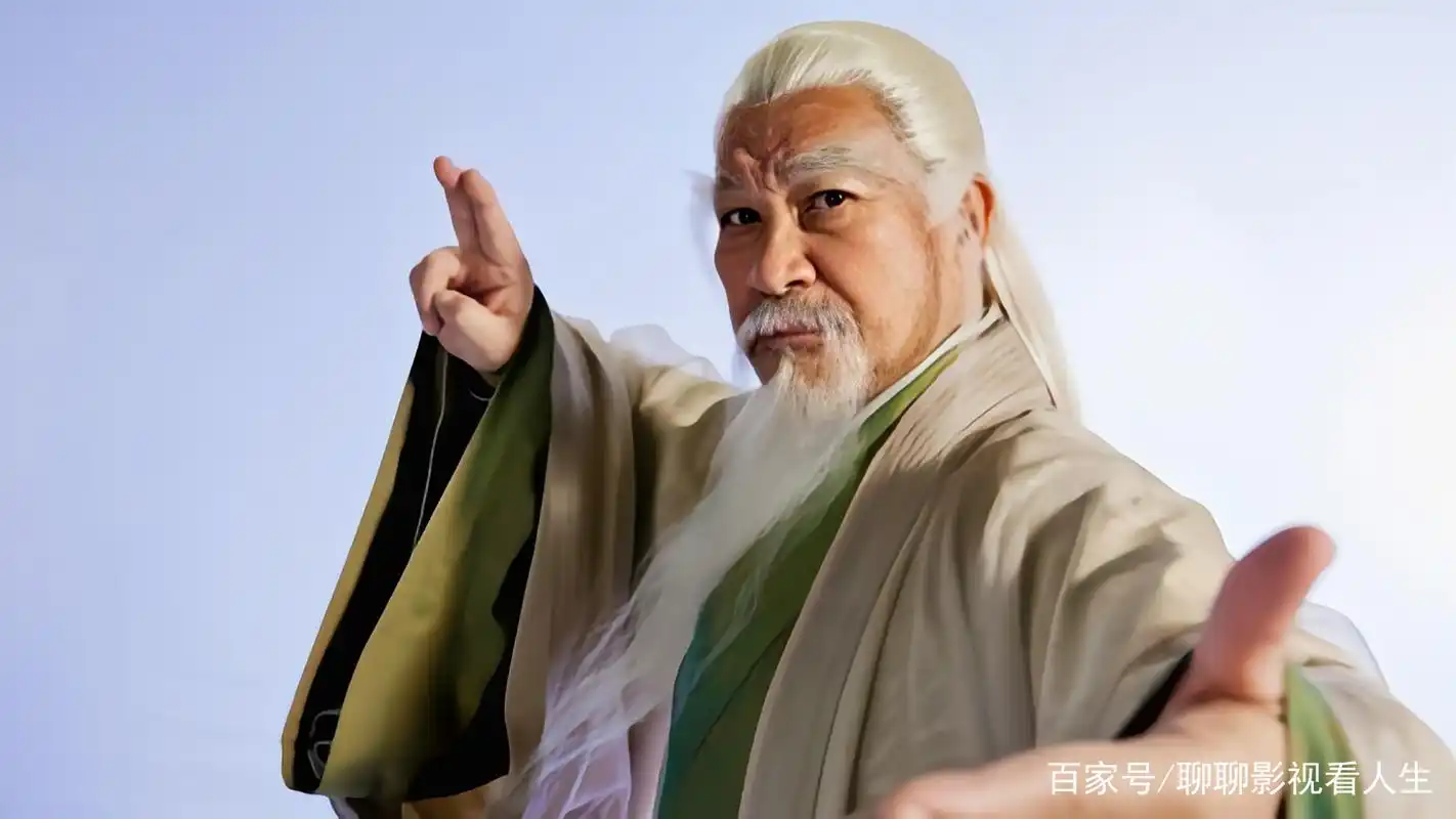 风清扬传授令狐冲功夫,为何却让他发誓不要将他的讯息说出去?