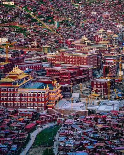 藏地行走——藏传佛教圣地色达