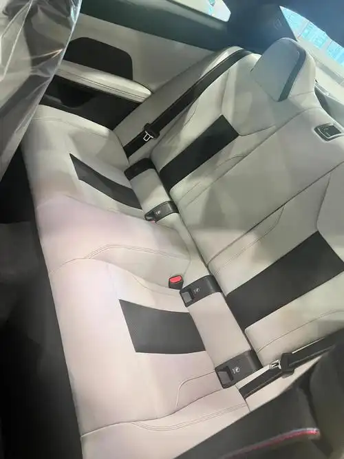 宝马m4雪山白,银白内饰_宝马m4社区_易车社区