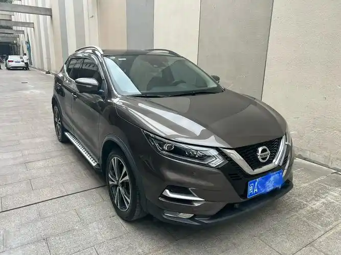 2021年8月日产逍客,指导价16.88万,21款豪华版,2 - 抖音