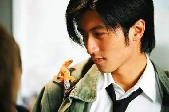 谢霆锋终于搞事业了!