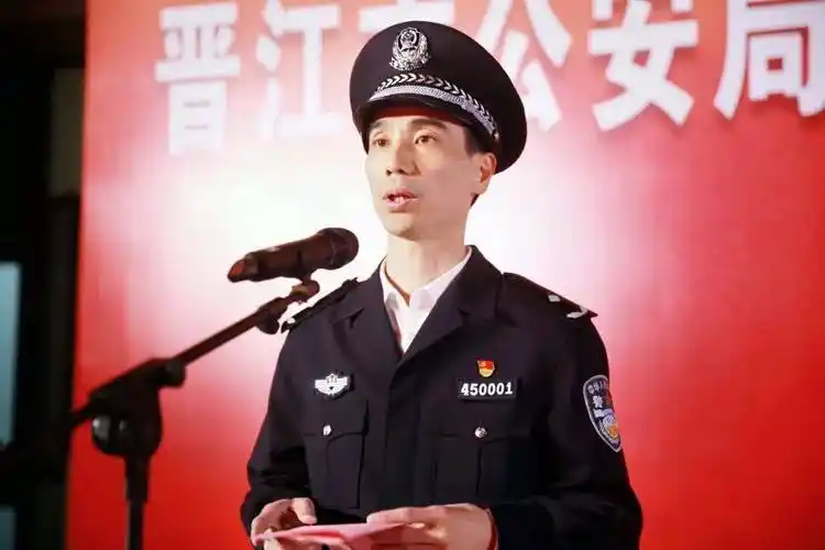 晋江公安启动春节期间"巡查宣防"巡逻!_黄建辉_安全感_仪式