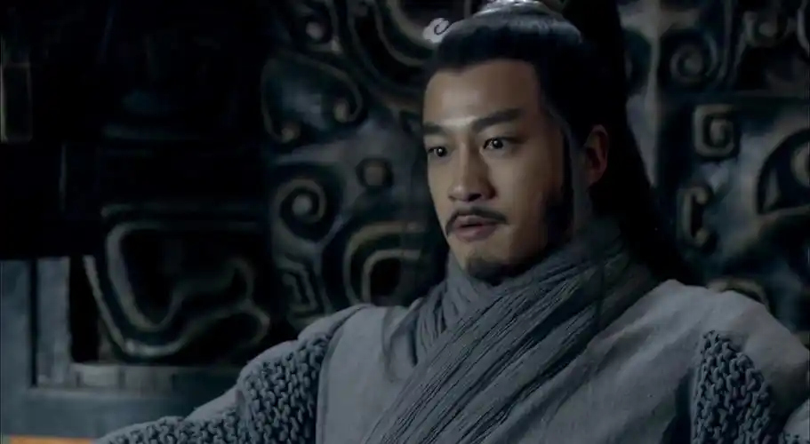 自刎是项羽最好的归宿,就算他成功渡过乌江,也活不了多久了_看看头条