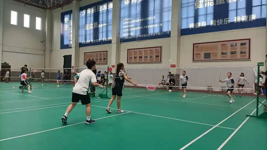 我校羽毛球队喜获2022重庆市大学生羽毛球比赛女双冠军