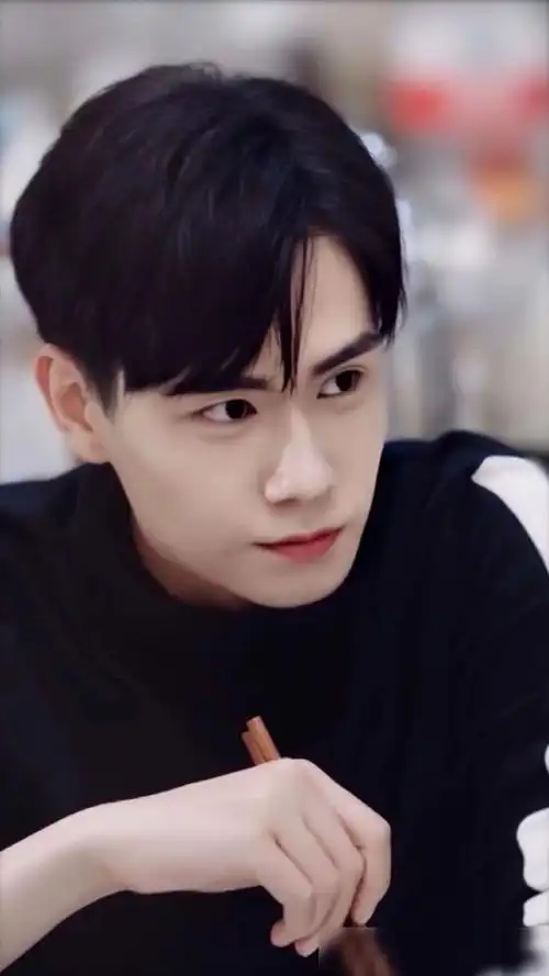 亲爱的热爱的花絮胡一天模仿杨紫撒娇卖萌秒变表情包