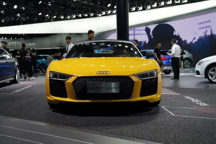 无锡奥迪r8最新报价232.38万起 暂无优惠