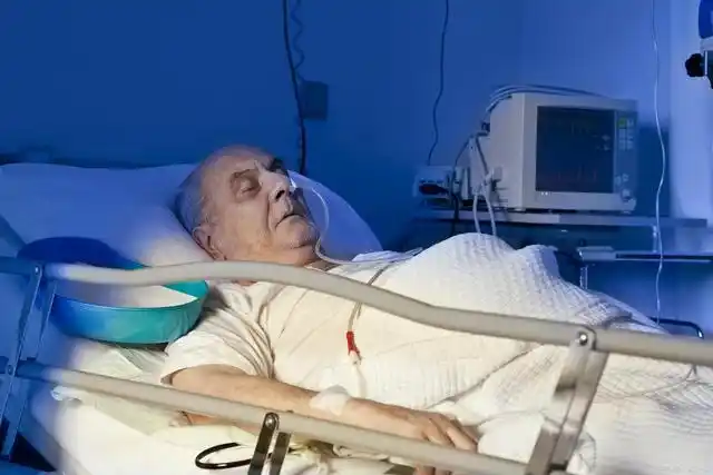 长期卧床的患者,需注意预防几个并发症,以免耽误康复进程