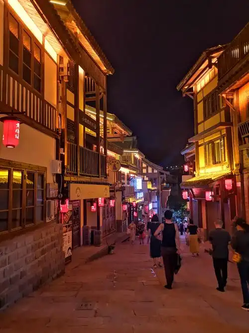 舒风 曲径幽处藏深巷,茶马古道通