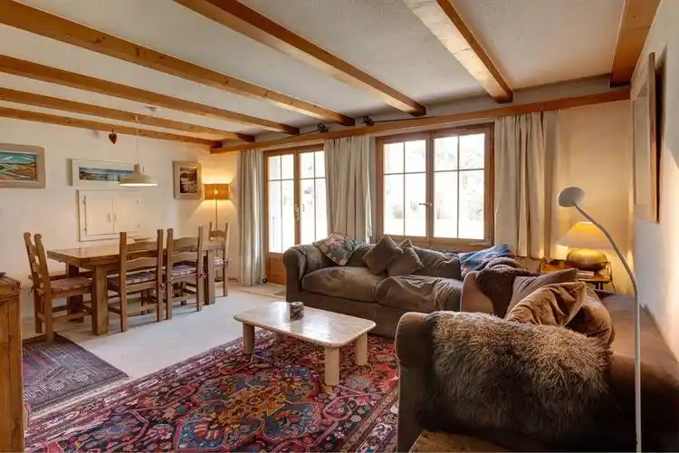 ground floor flat. sleeps 6