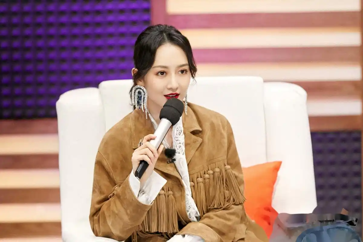 本周五晚湖南卫视《声临其境》 竖起小耳朵,听百变艳丽,王鸥.