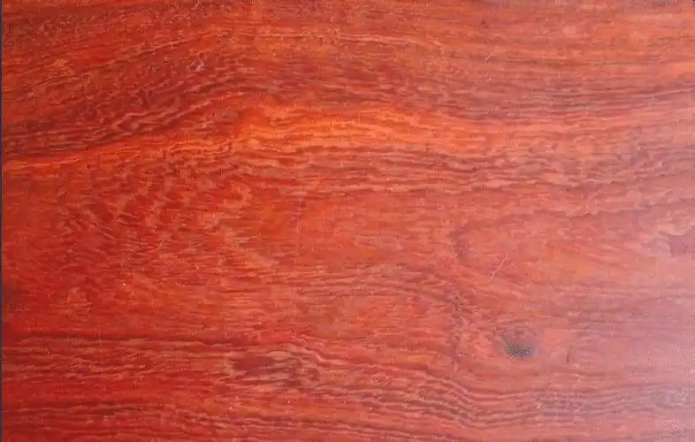 刚才在网上看到有一种叫"非洲小叶红檀"的木料很受欢迎