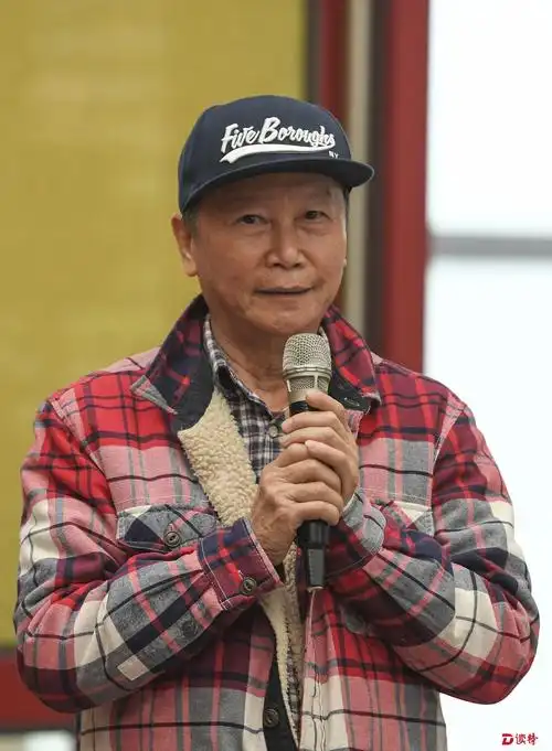 含细腻深情塑百变声腔冯刚毅取众家之所长自成一派