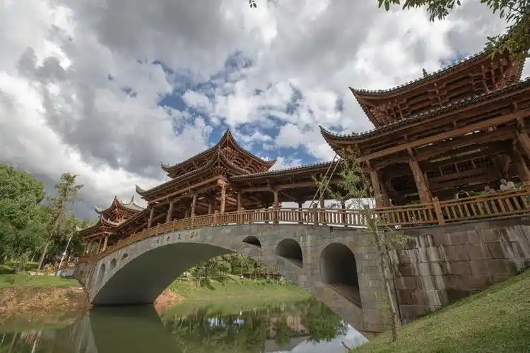 澜沧县拉祜风情园-.澜沧县融媒体中心供图