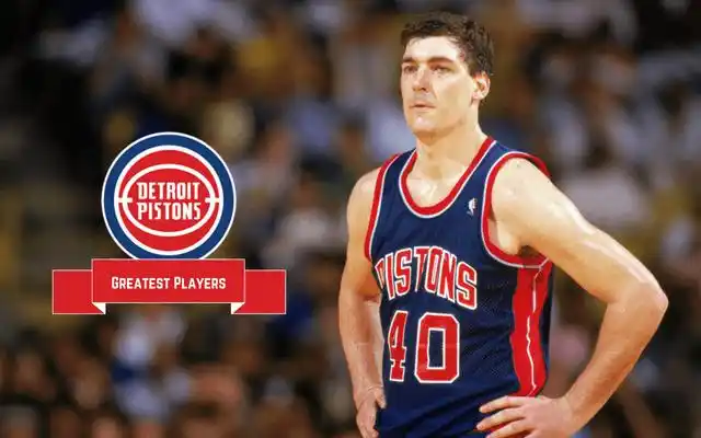 比尔兰比尔以场均131个篮板成为198586赛季篮板王