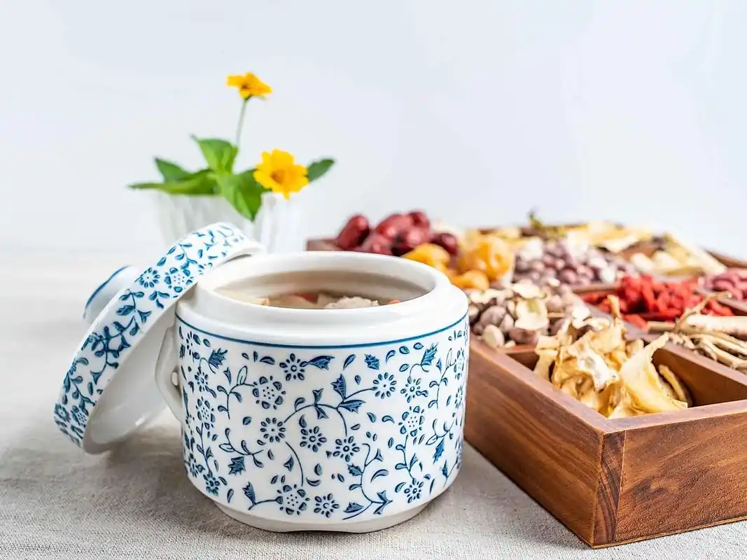 药膳≠中药入菜,孕期,产后食补要小心吃