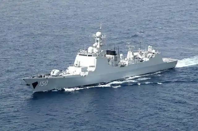 中国海军"神盾"舰:记"长春"舰舰长胡杰和"长春"舰(2)