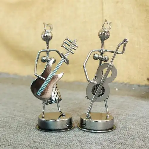 2019新品 创意小提琴摆件 镂空金属工艺品 造型混 小美女8个一套