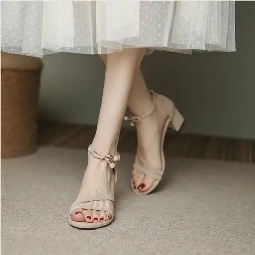女中跟夏季法式小低跟3cm凉鞋温柔仙女风粗跟珍珠伴娘鞋高跟韩版