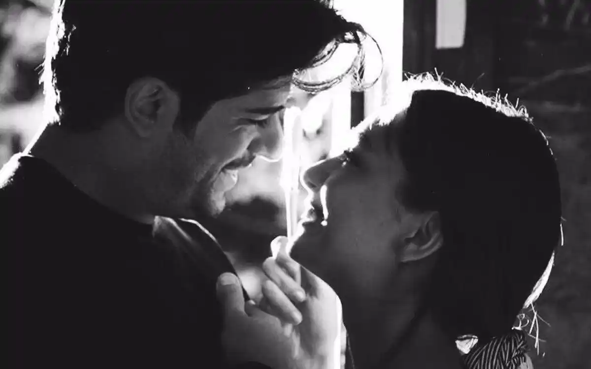 你想着他,他却不联系你,用这三个"技巧",很容易就能制服他