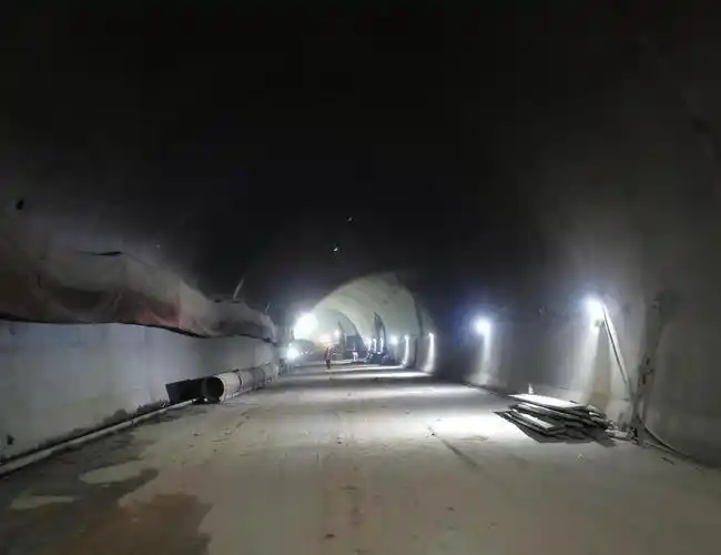 【项目建设】通定高速锦屏隧道顺利贯通