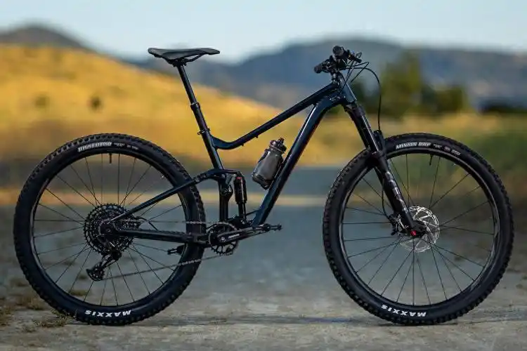 入门好伙伴 捷安特推出新款stance软尾