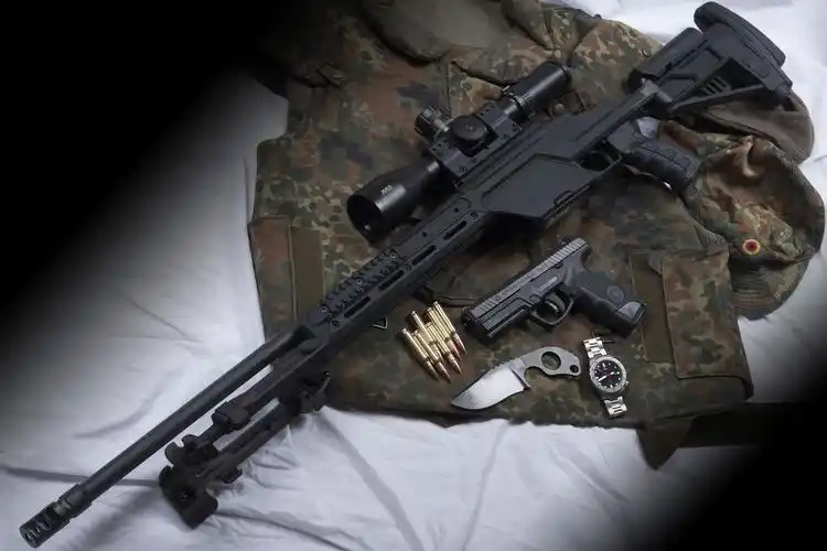 斯太尔狙击步枪精度极高,深受用户喜爱