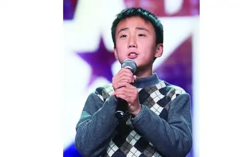天籁童声惊艳达人秀 成武12岁男孩马子跃一曲成名