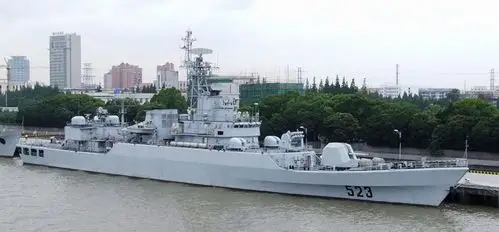 国家:中国技术数据名称:"蒲田"号(523)导弹护卫舰服役时间:1999年12月