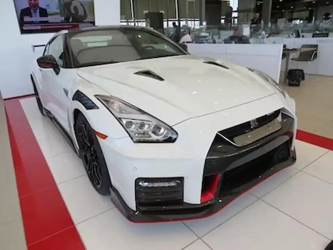 23款平行进口日产gtr跑车