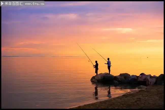 黄昏垂钓钓鱼唯美风景摄影