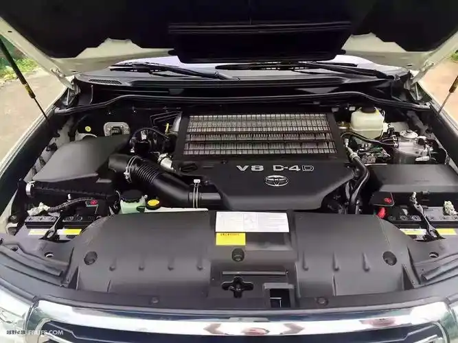 丰田兰德酷路泽gxr-4500 柴油d4d发动机